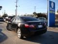 Black - Camry LE Photo No. 31