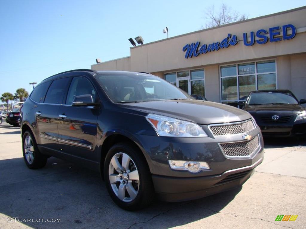 2009 Traverse LTZ - Cyber Gray Metallic / Light Gray/Ebony photo #2