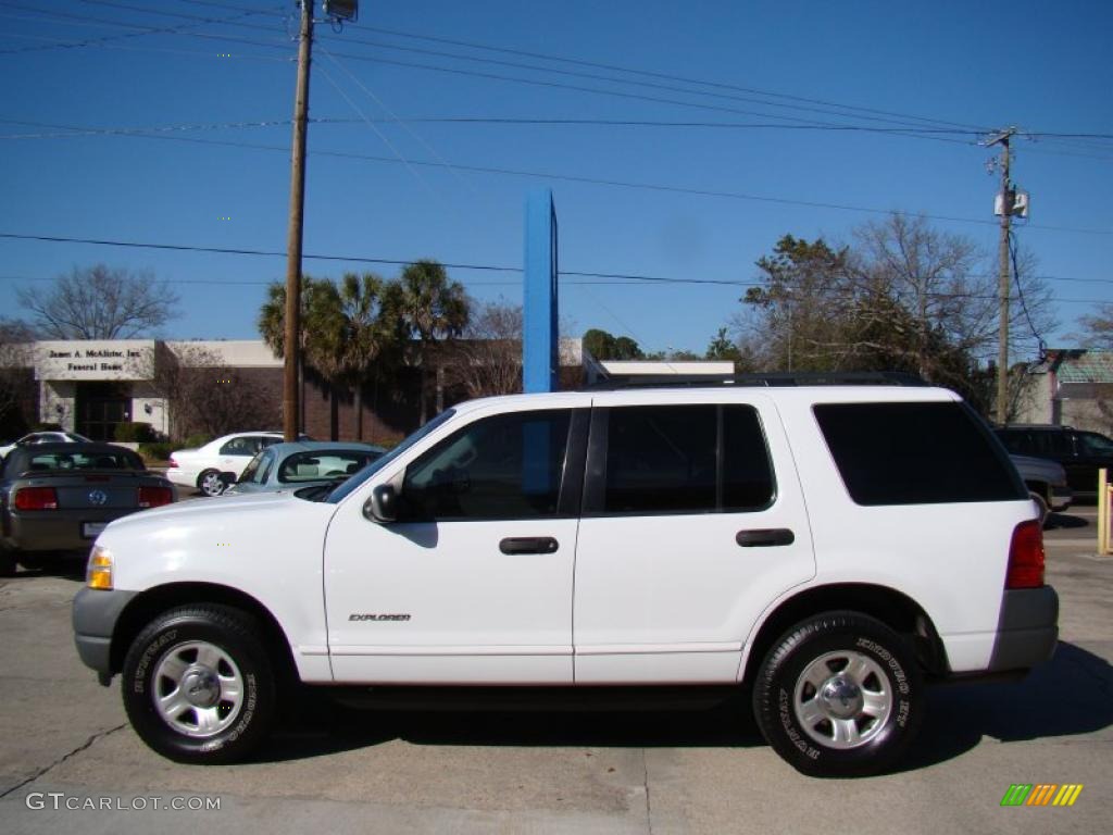 2002 Explorer XLS 4x4 - Oxford White / Graphite photo #5