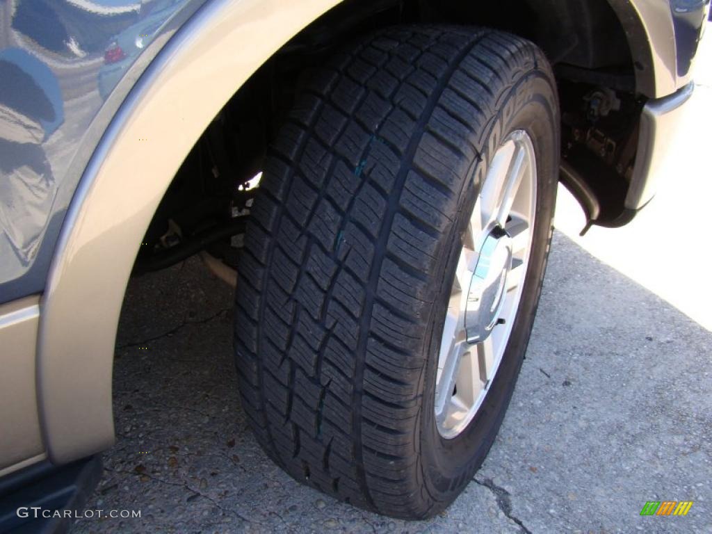 2006 F150 Lariat SuperCrew - Medium Wedgewood Blue Metallic / Tan photo #28