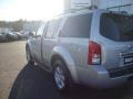 Silver Lightning - Pathfinder SE 4x4 Photo No. 4