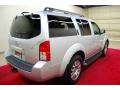 Silver Lightning Metallic - Pathfinder LE Photo No. 6