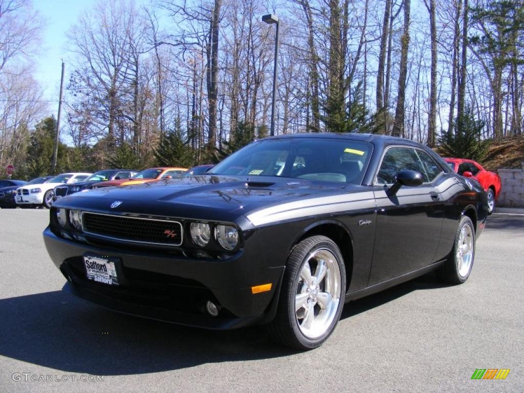 Brilliant Black Crystal Pearl 2010 Dodge Challenger R/T Classic Exterior Photo #46247392