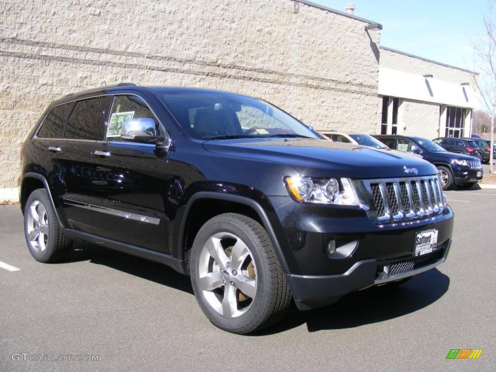 Brilliant Black Crystal Pearl 2011 Jeep Grand Cherokee Overland 4x4 Exterior Photo #46248334