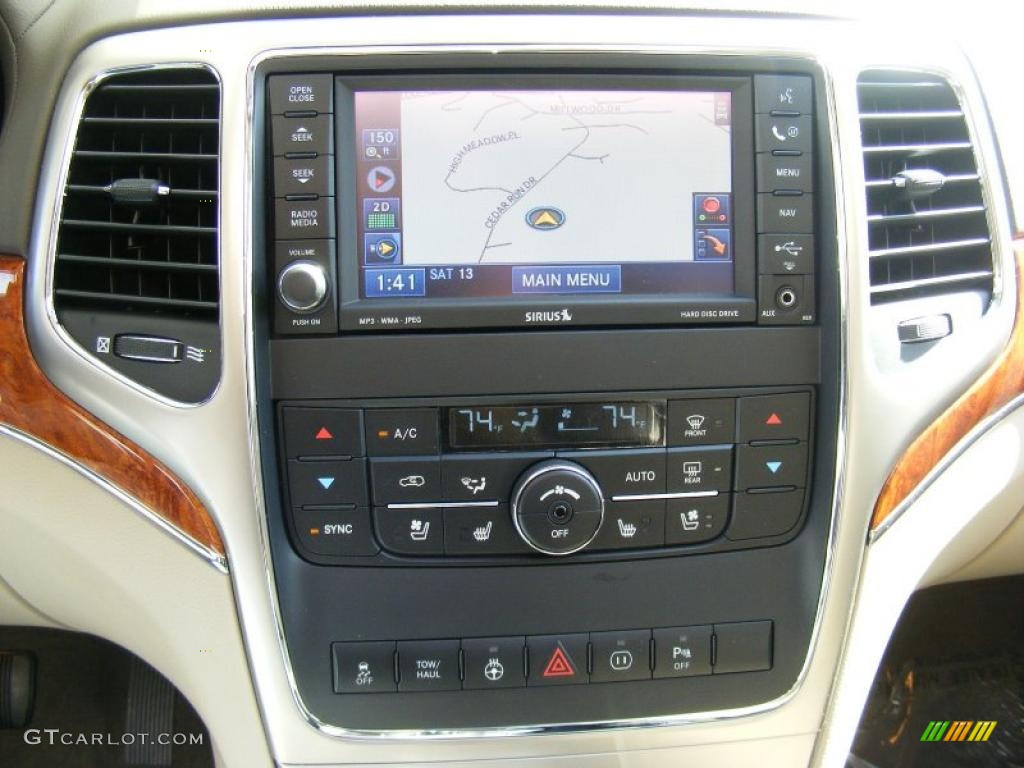 2011 Jeep Grand Cherokee Overland 4x4 Controls Photo #46248388