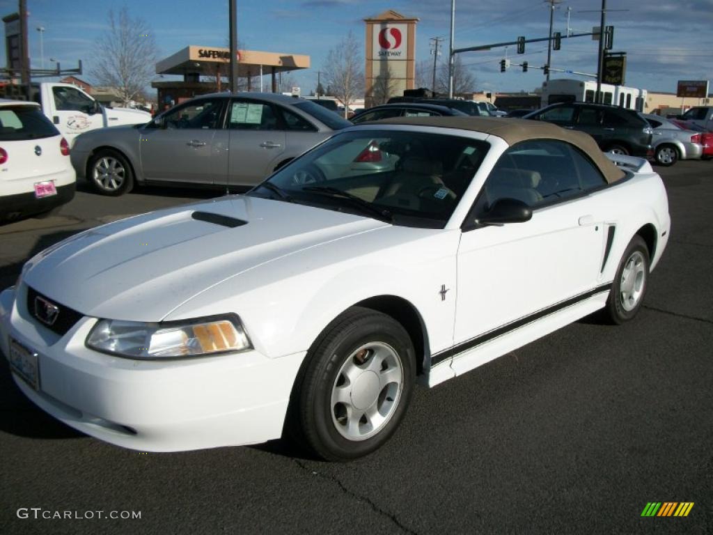 Crystal White Ford Mustang