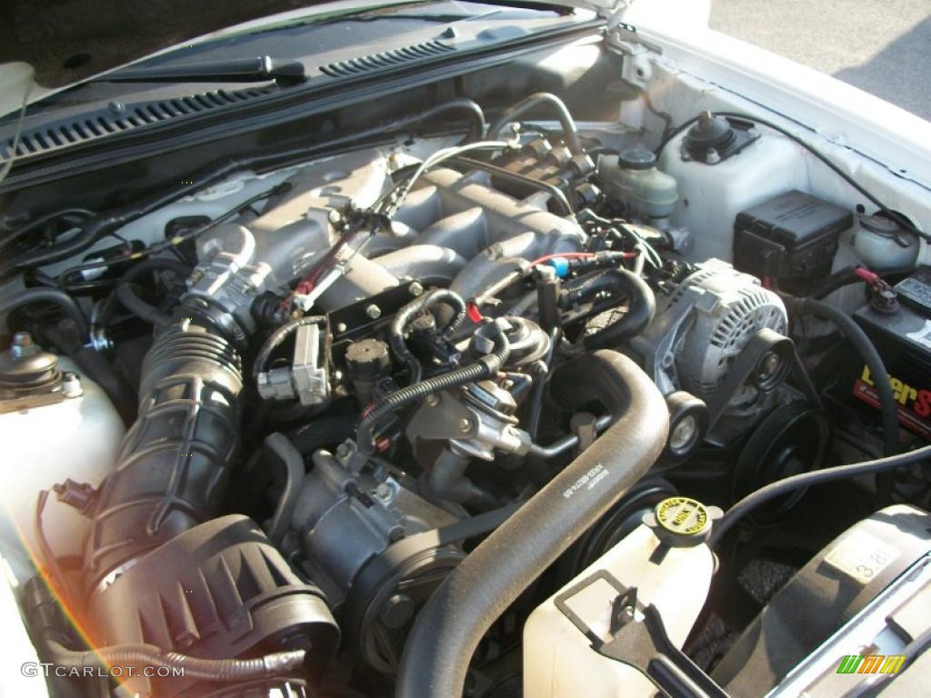2000 Ford Mustang V6 Convertible Engine Photos