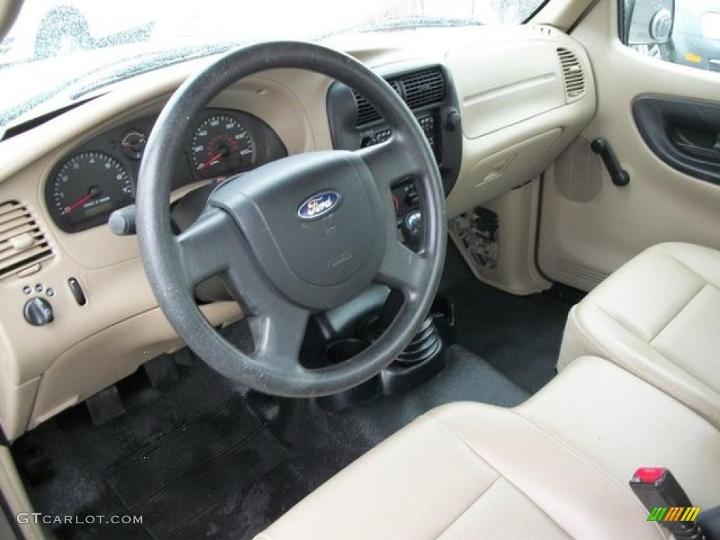 Medium Pebble Tan Interior 2005 Ford Ranger XL Regular Cab Photo #46252183