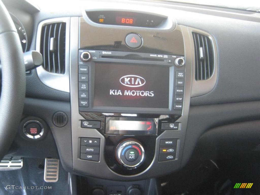 2011 Kia Forte Koup SX Controls Photo #46252519
