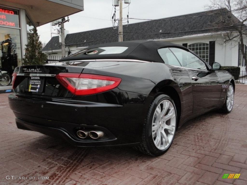 Nero (Black) 2011 Maserati GranTurismo Convertible GranCabrio Exterior Photo #46252639