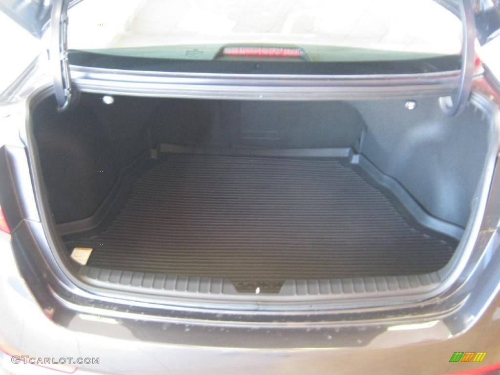 2011 Kia Optima SX Trunk Photo #46252915