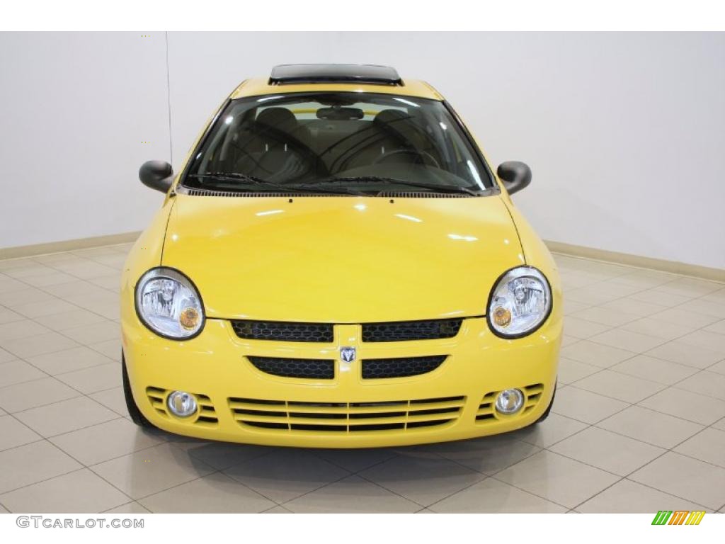 Solar Yellow 2004 Dodge Neon R/T Exterior Photo #46253665