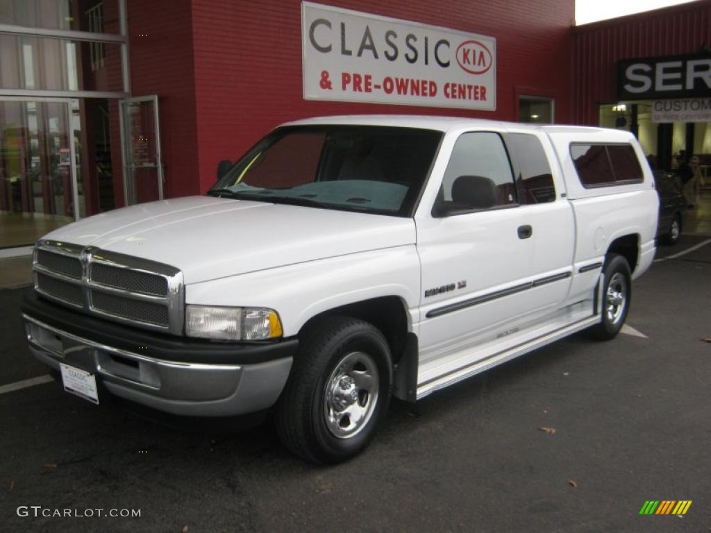 Bright White Dodge Ram 1500