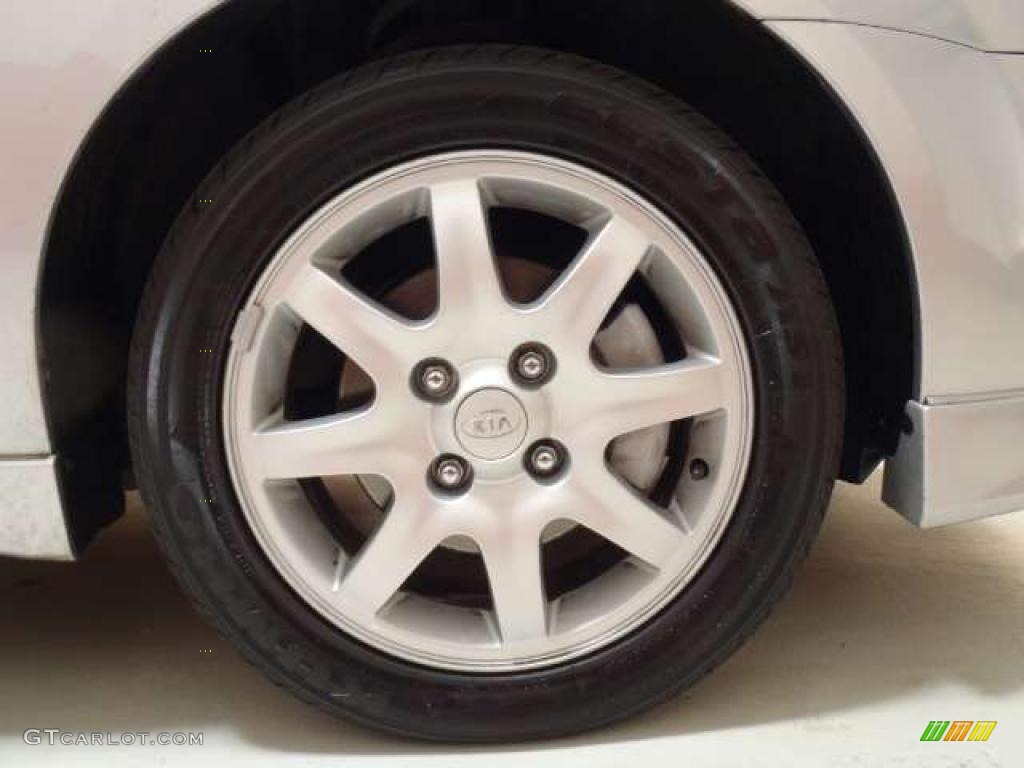 2006 Kia Spectra Spectra5 Hatchback Wheel Photo #46256281