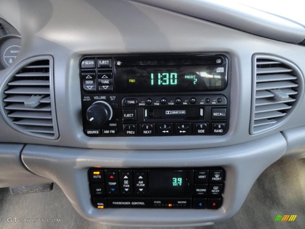 2000 Buick Century Limited Controls Photo #46256356