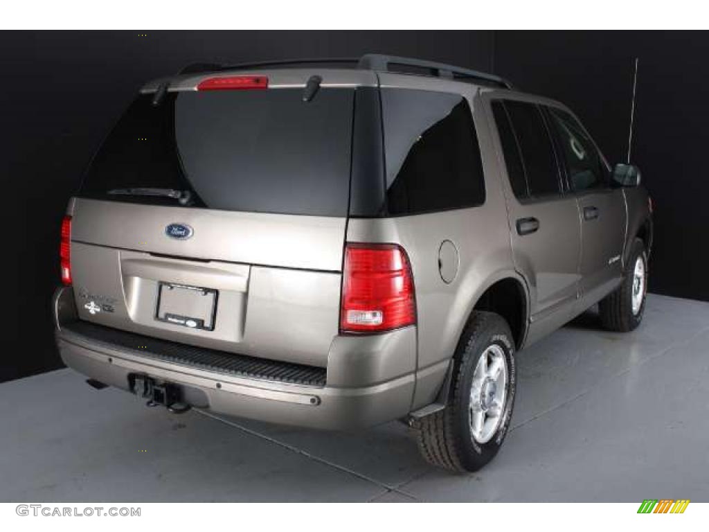 2004 Explorer XLT 4x4 - Mineral Grey Metallic / Graphite photo #2