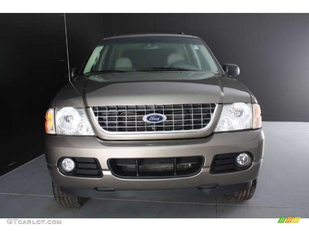 2004 Explorer XLT 4x4 - Mineral Grey Metallic / Graphite photo #3