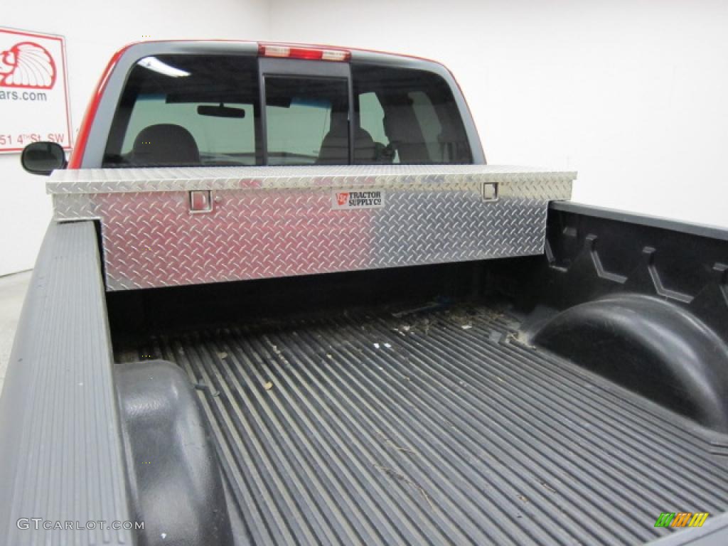 1998 F150 Lariat SuperCab 4x4 - Bright Red / Medium Graphite photo #7