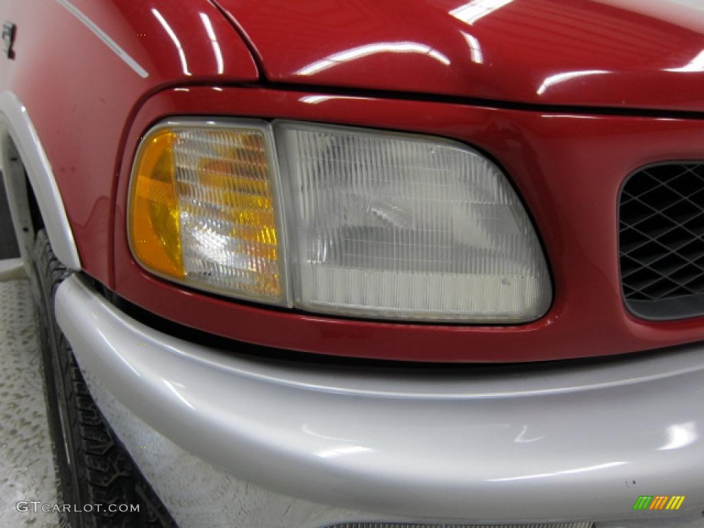 1998 F150 Lariat SuperCab 4x4 - Bright Red / Medium Graphite photo #8