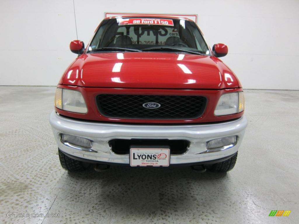 1998 F150 Lariat SuperCab 4x4 - Bright Red / Medium Graphite photo #25