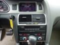 Limestone Grey Controls Photo for 2007 Audi Q7 #46259725