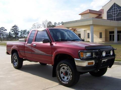 1993 Toyota Pickup Deluxe Extended Cab 4x4 Data, Info and Specs