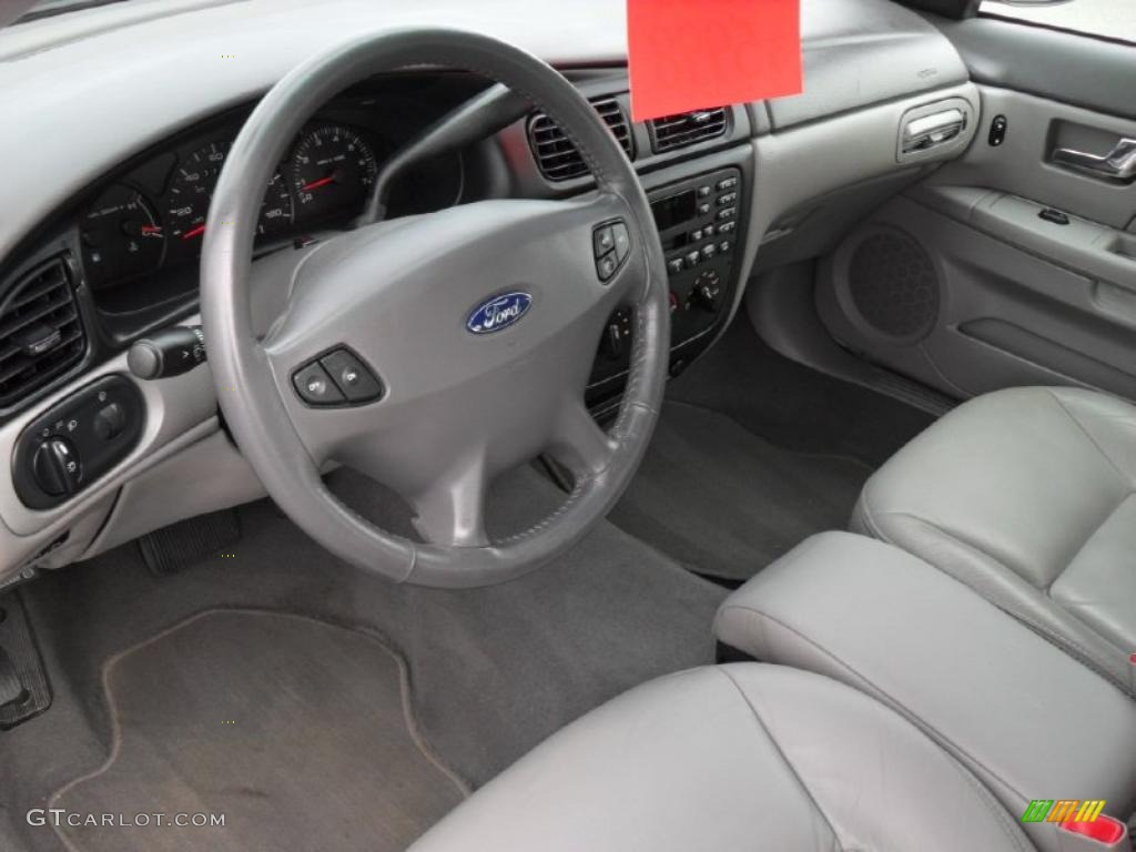 Medium Graphite Interior 2000 Ford Taurus Se Wagon Photo