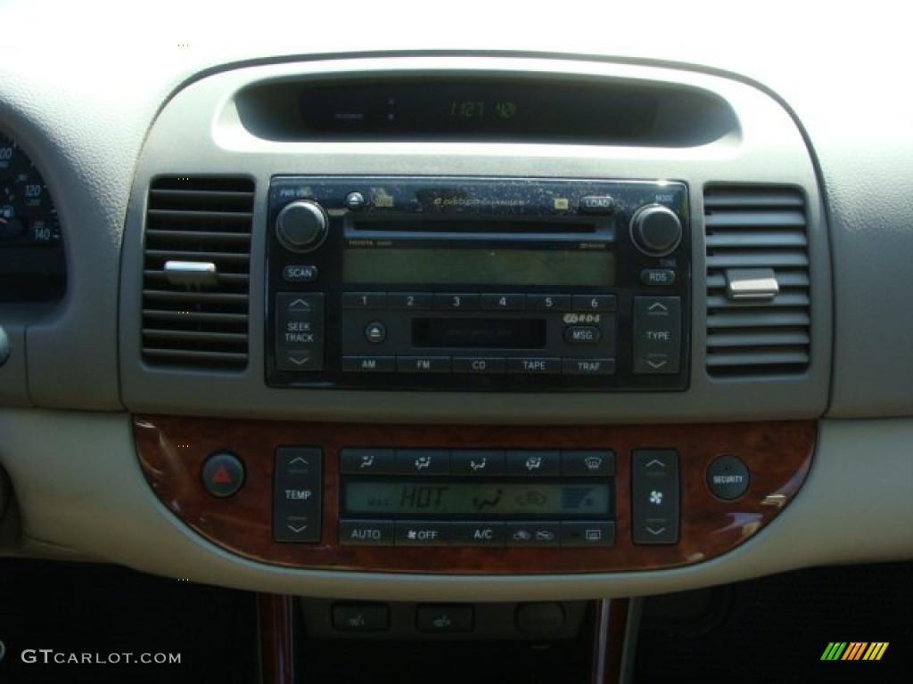 2003 Camry XLE - Black / Taupe photo #11