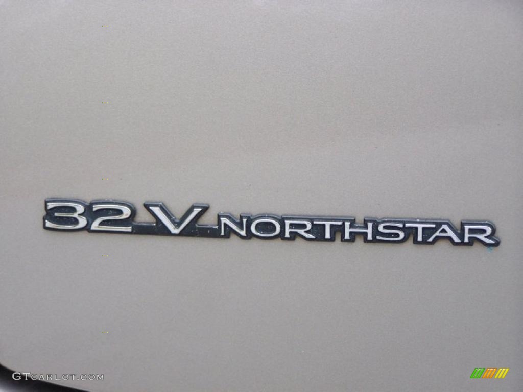 2000 Cadillac DeVille DTS Marks and Logos Photo #46260703