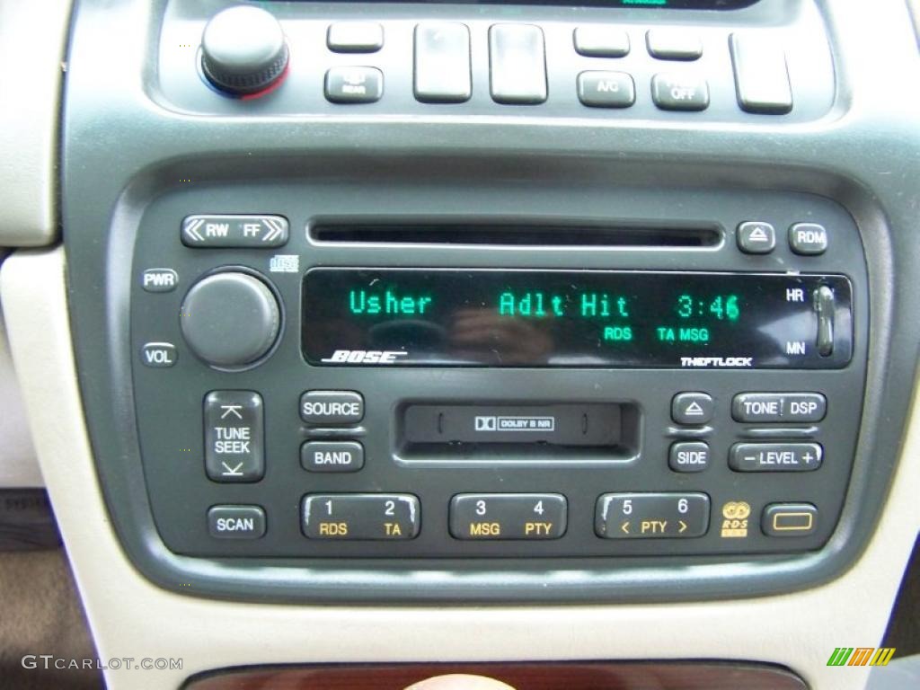 2000 Cadillac DeVille DTS Controls Photo #46260904