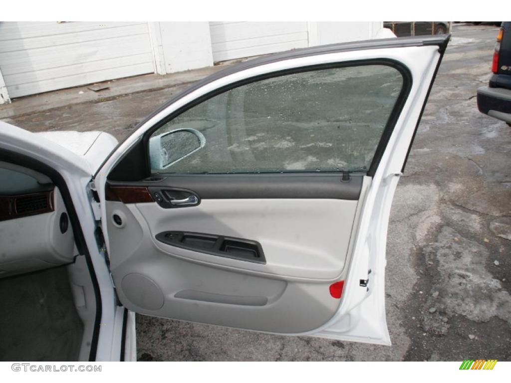 2010 Impala LT - Summit White / Gray photo #16