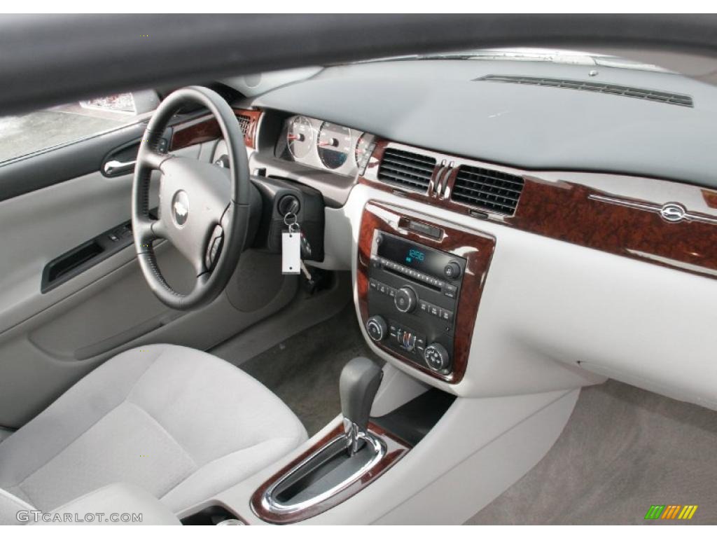 2010 Impala LT - Summit White / Gray photo #17