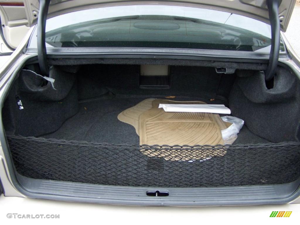 2000 Cadillac DeVille DTS Trunk Photo #46261000