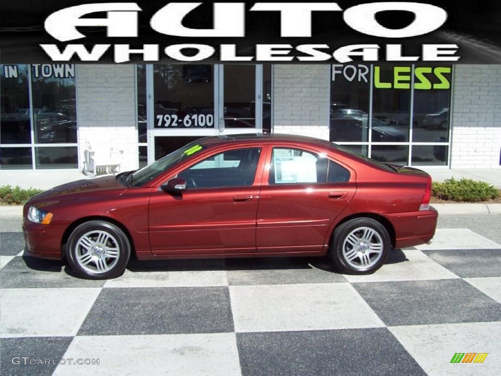 2008 S60 2.5T - Maple Red / Off Black photo #1