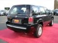 Black - Mariner Convenience 4WD Photo No. 6