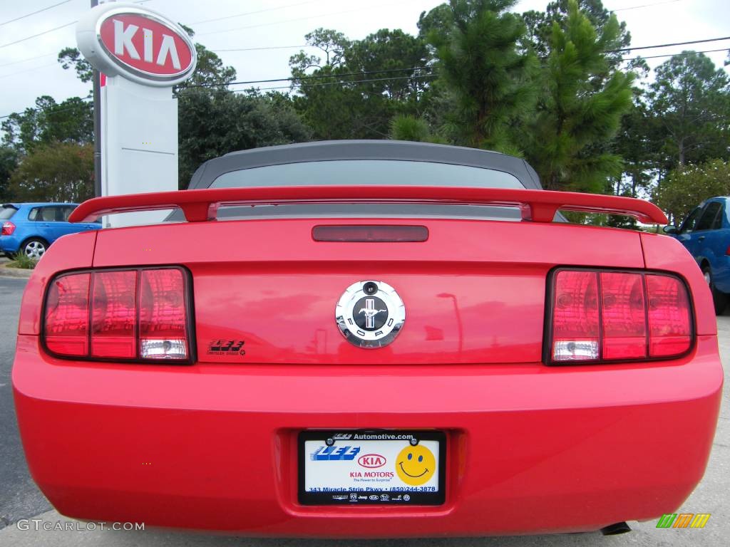 2006 Mustang V6 Premium Convertible - Redfire Metallic / Light Graphite photo #12
