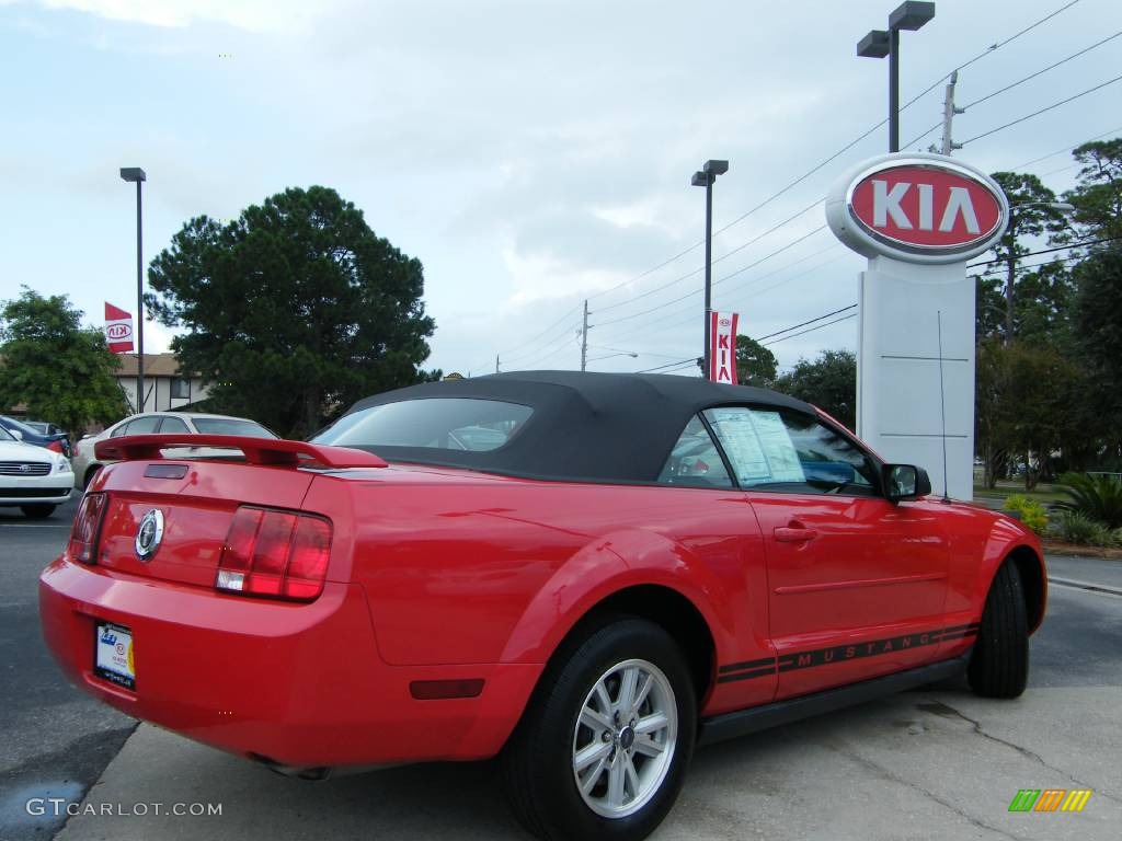 2006 Mustang V6 Premium Convertible - Redfire Metallic / Light Graphite photo #13