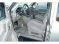 Medium Gray Interior Photo for 2005 Chevrolet Astro #46265137