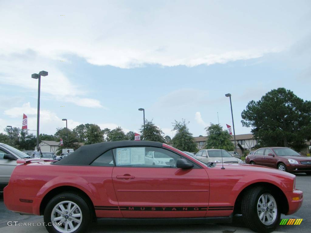 2006 Mustang V6 Premium Convertible - Redfire Metallic / Light Graphite photo #14