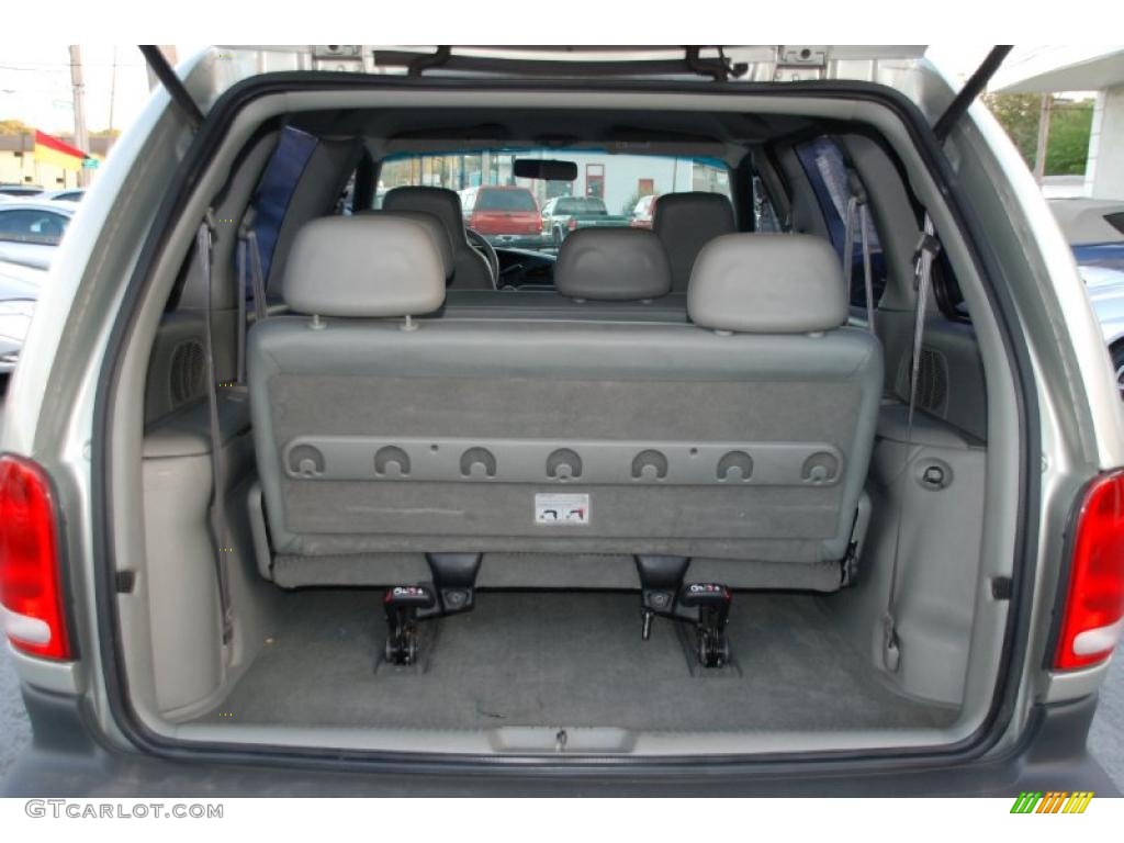2000 Chrysler Voyager Standard Voyager Model Trunk Photo #46265455
