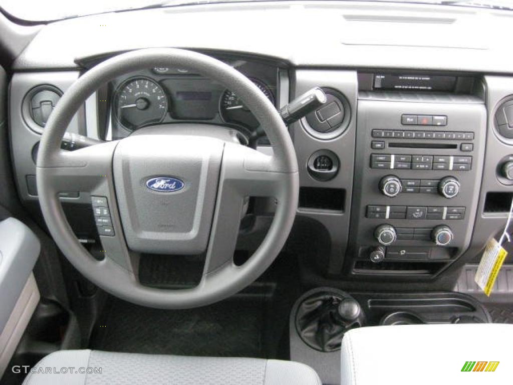 2011 Ford F150 XL SuperCab 4x4 Steel Gray Dashboard Photo #46266394