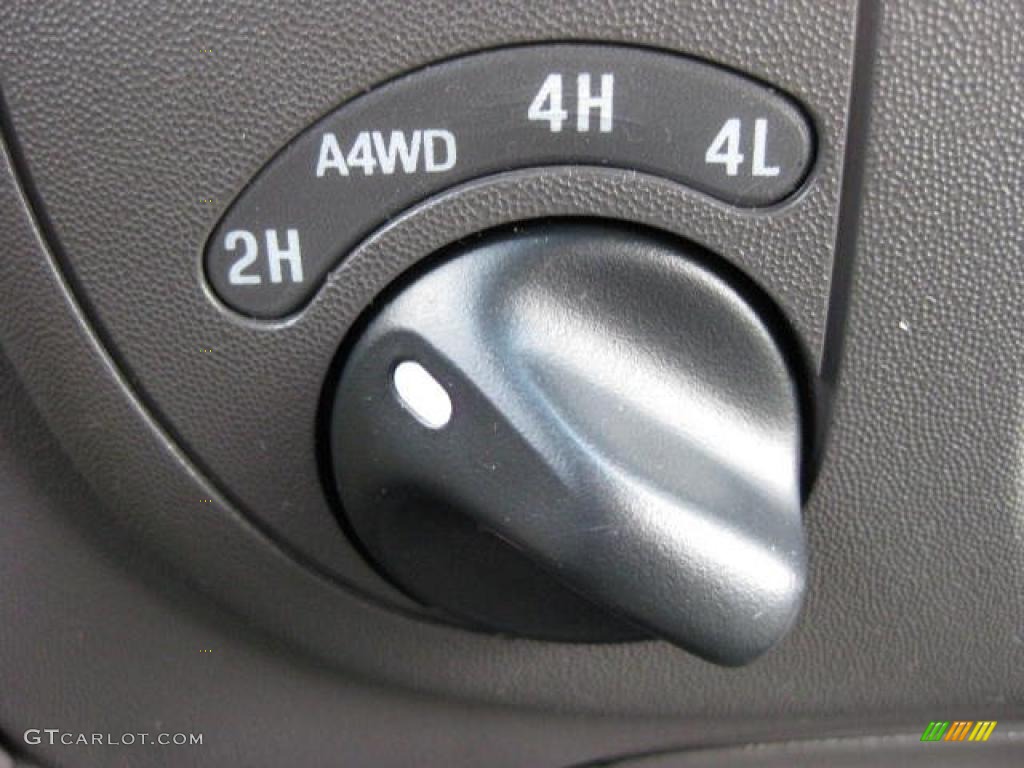 1998 Ford Expedition XLT 4x4 Controls Photo #46267213