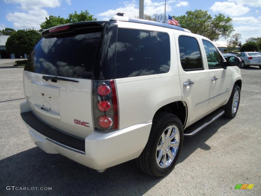 White Diamond Tricoat 2010 GMC Yukon Denali Exterior Photo #46268713