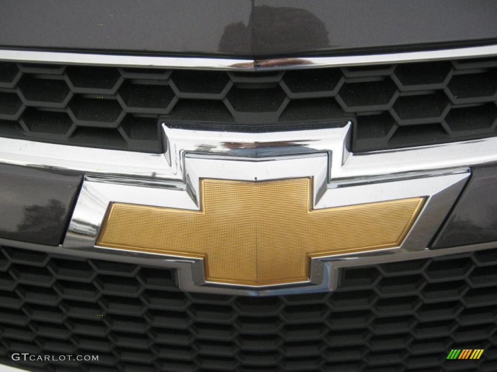 2011 Cruze LS - Taupe Gray Metallic / Jet Black/Medium Titanium photo #24