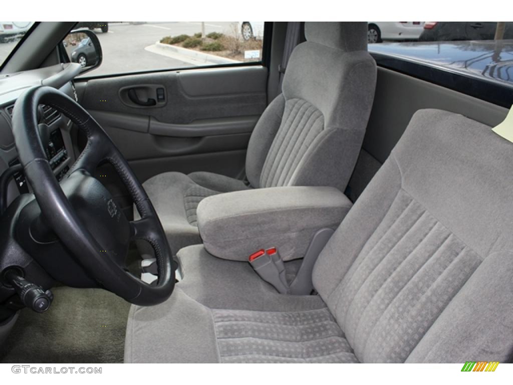 2002 Chevrolet S10 LS Regular Cab Interior Color Photos