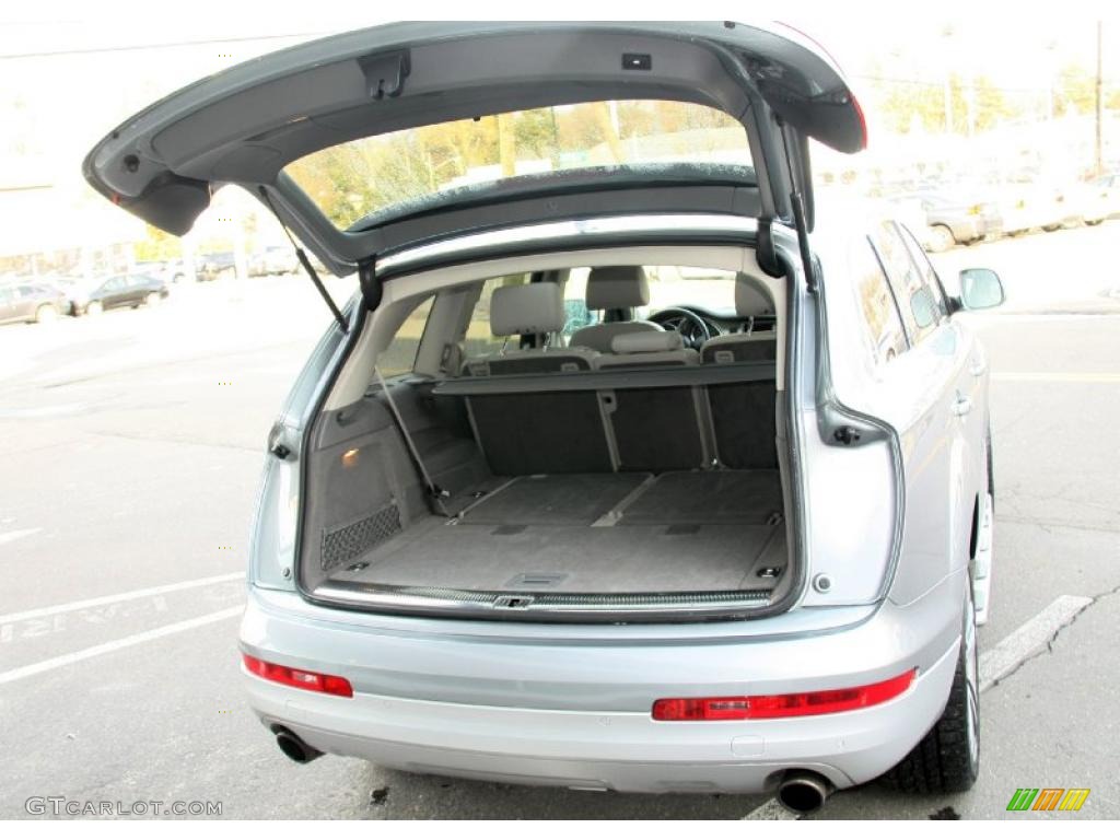 2008 Audi Q7 4.2 Premium quattro Trunk Photo #46273549