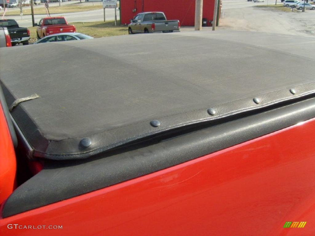 2006 F150 XLT SuperCrew 4x4 - Bright Red / Medium/Dark Flint photo #17