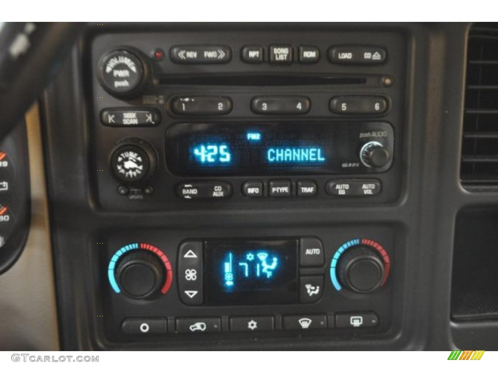 2004 Tahoe LT 4x4 - Dark Blue Metallic / Tan/Neutral photo #8