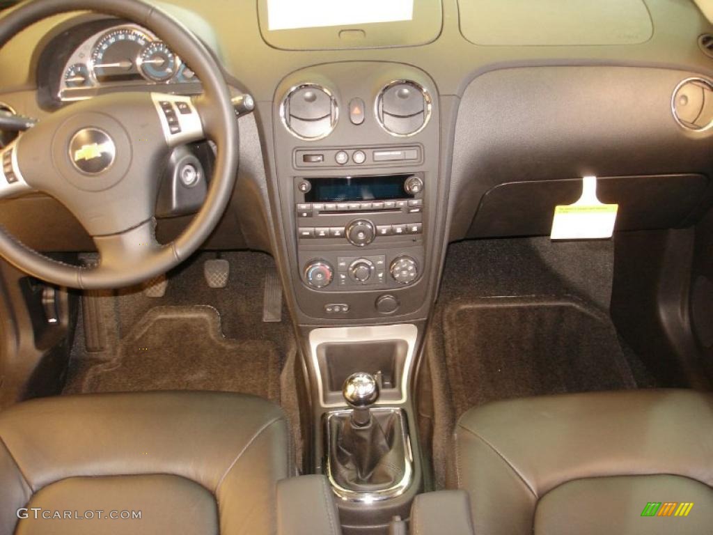 2011 Chevrolet HHR LT Ebony Dashboard Photo #46274760