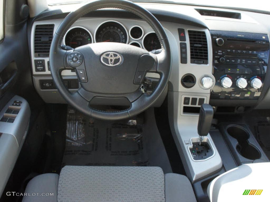 2008 Tundra SR5 Double Cab - Super White / Graphite Gray photo #9